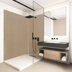 Bagno moderno con doccia a filo pavimento e pannello effetto **colla legno muro**. Lavabo sospeso e mobile contenitore in legno.