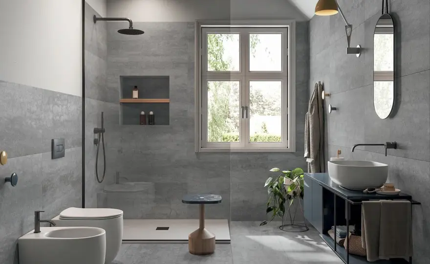 Posa piastrelle bagno - Pavimento o rivestimento prima?
