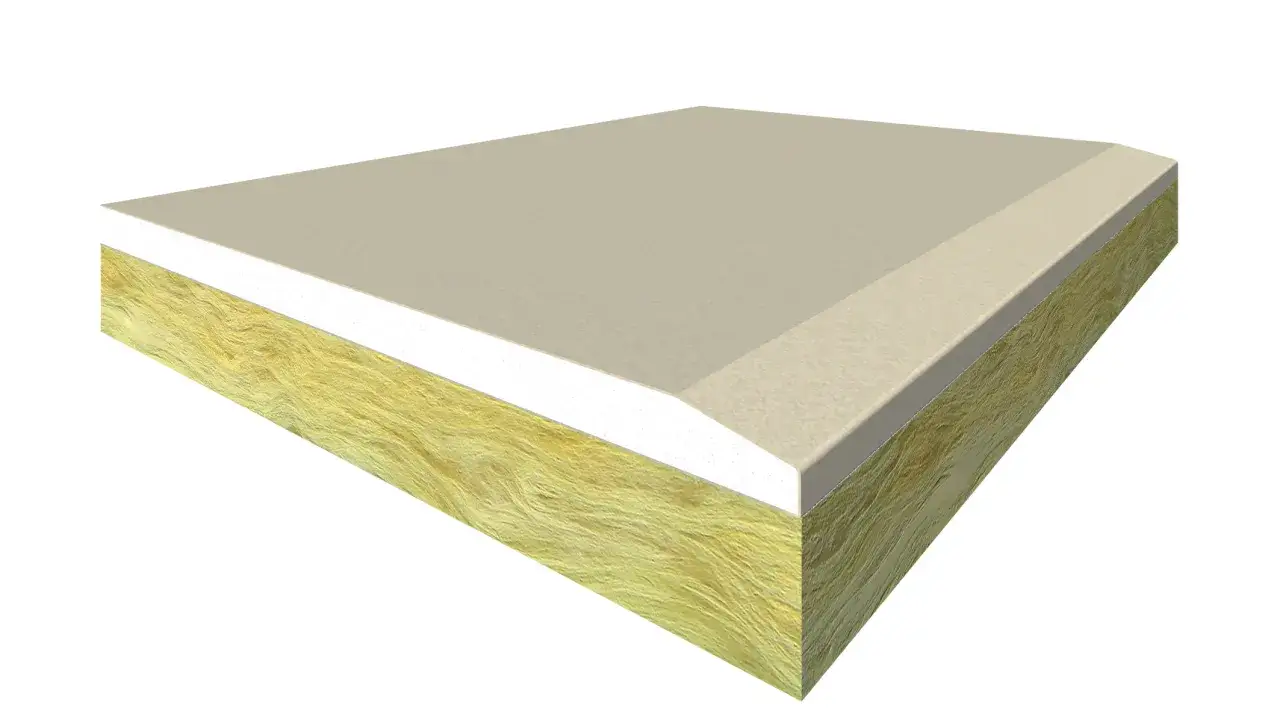 Sezione di un pannello isolante: strato esterno beige, uno bianco e uno interno in lana di roccia gialla, ideale per un cappotto interno.